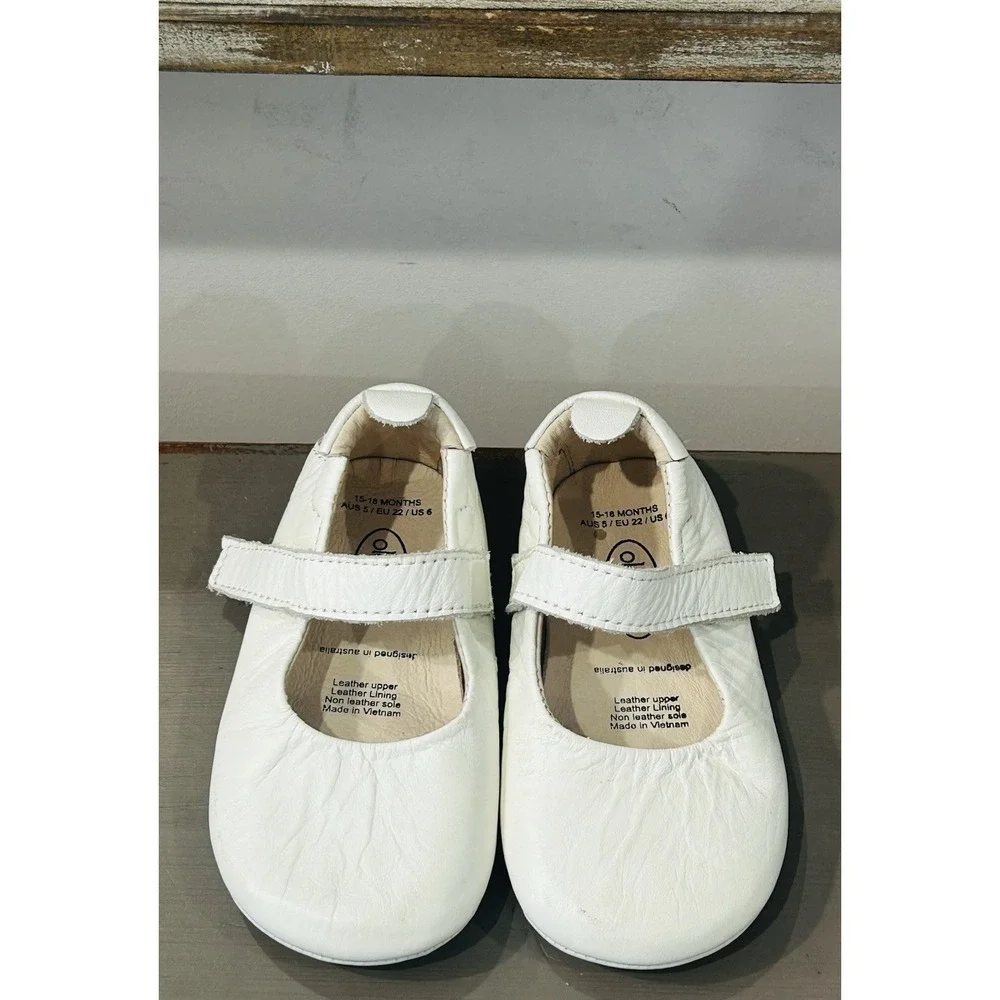 Old Soles Gabrielle Mary Jane White Leather Size (15-18 mos) US 6 EU 22 EUC